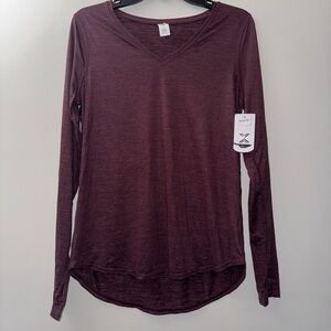 Xersion Long Sleeve Athletic Top